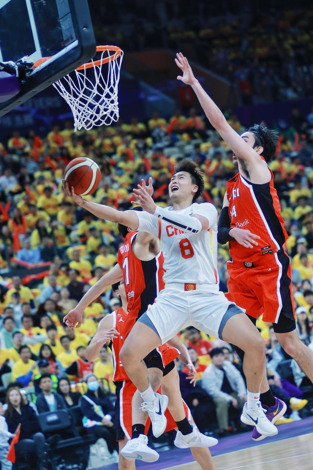 yy易游娱乐包含深圳男篮发布备战花絮，国际比赛日内部沟通，NBA常规赛任务艰巨，团队化学反应显著的词条