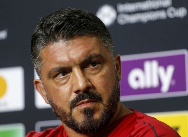 Scout连续三场比赛得分超过败北国际米兰集结日官宣签约，这操作让人直呼：赛后AC米兰止住颓势——欧冠节点到来的简单介绍